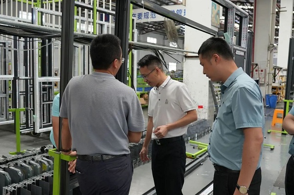 新绍门窗型材